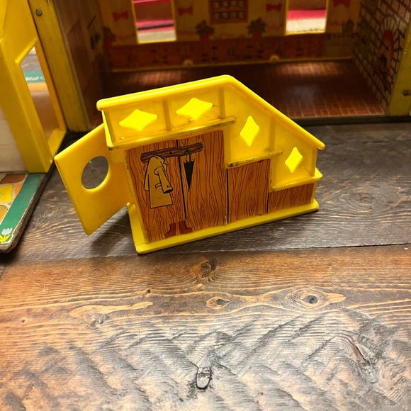 Vintage Fisher Price Little People Play Family House #952 Blue & Yellow 1969 - Picture 7 of 15